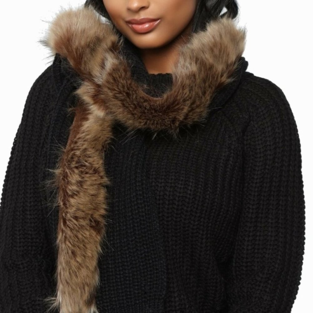 ACCESSORY COLLECT BLACK KNIT BROWN FAUX FUR SCARF